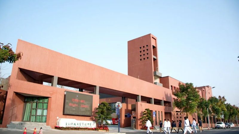 广州小型电子科技公司注册代办：流程解析与注意事项